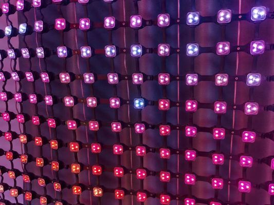 P62.5 Pixel Pitch Flexible LED Curtain Display Net Screen untuk Iklan Luar Ruang