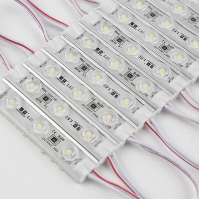 Modul Lampu LED Kustom Injeksi PVC Tahan Air IP67 DC12V SMD3030 untuk Layanan Periklanan